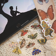 Load image into Gallery viewer, Floral Moth - Dust Plug Charm
