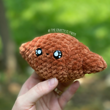 Load image into Gallery viewer, Crispy Criossant Plush
