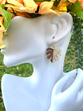 Load image into Gallery viewer, Monstera Leaf Earrings
